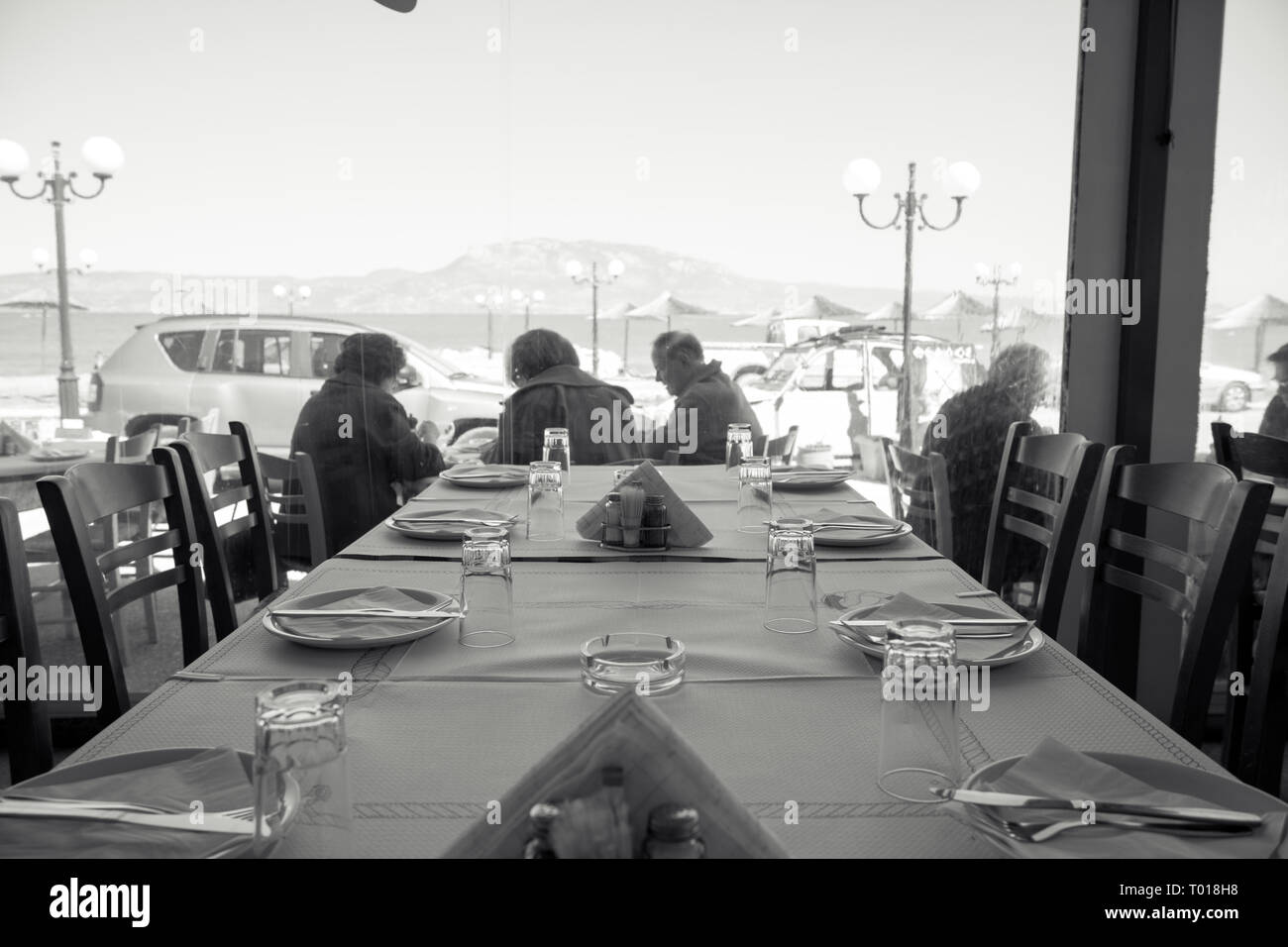 Tisch im Restaurant, Assos Korinth Griechenland Stockfoto