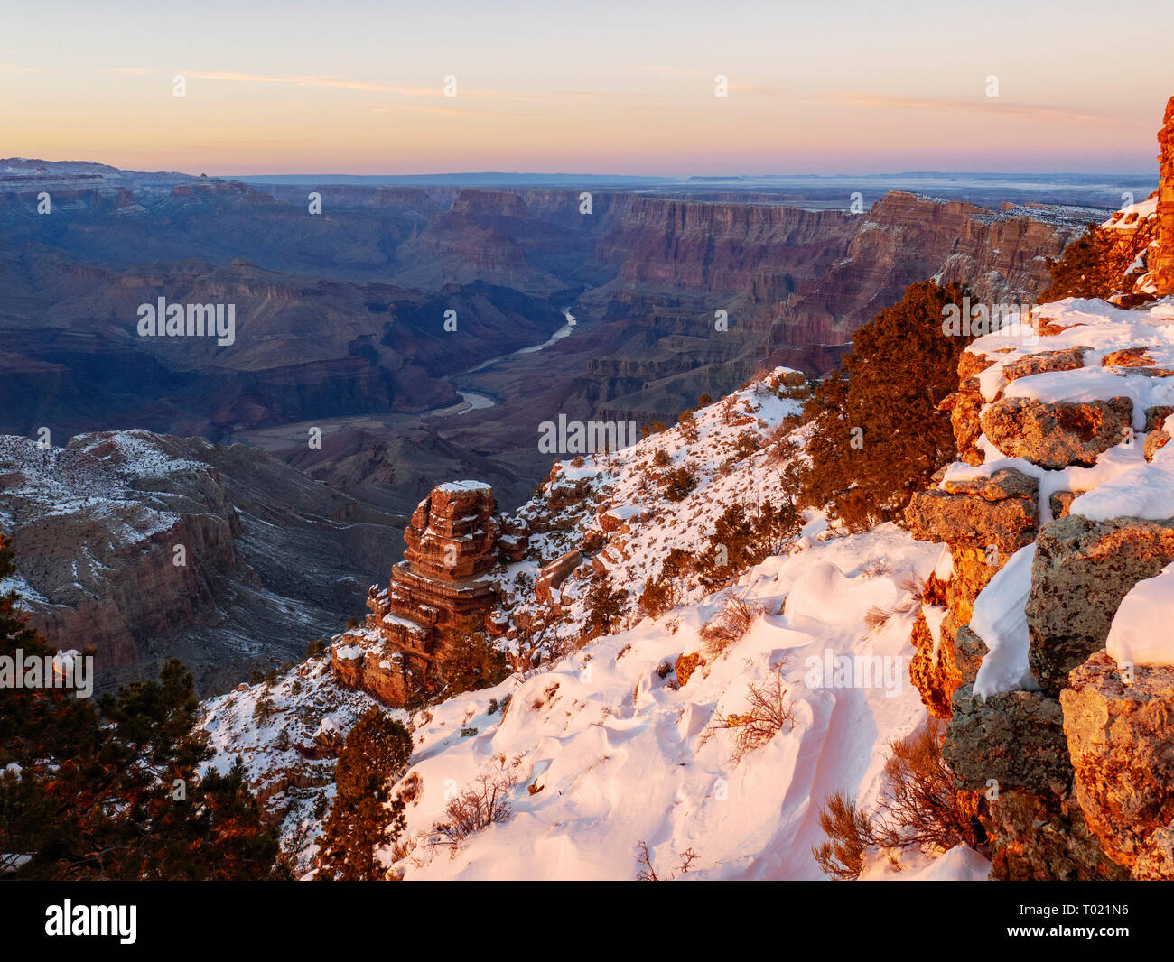 Desert View übersehen. Grand Canyon National Park, Arizona. Palisaden aus der Wüste und Colorado River. Stockfoto