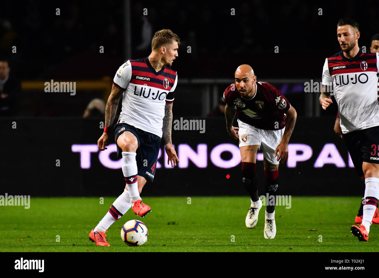 Turin, Italien. 16. März 2019. Lyanco Evangelista (FC Bologna) während der Serie A TIM Fußballspiel zwischen Torino FC und FC Bologna im Stadio Grande Torino am 16. Mars, 2019 in Turin, Italien. Quelle: FABIO UDINE/Alamy leben Nachrichten Stockfoto