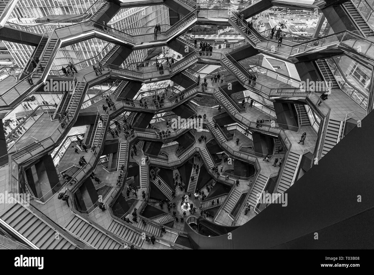 Hudson Yards ist lagest private Entwicklung in New York. Blick auf das Schiff, bestehend aus 155 Treppen am Hudson Yards von Manhattan bei der Eröffnung (Foto von Lew Radin/Pacific Press) Stockfoto