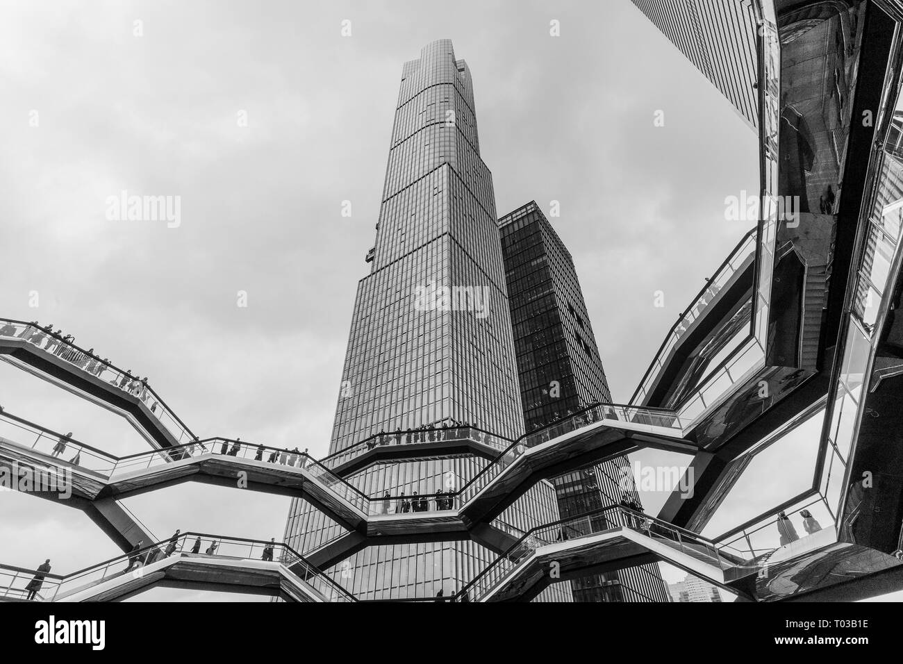 Hudson Yards ist lagest private Entwicklung in New York. Blick auf das Schiff, bestehend aus 155 Treppen am Hudson Yards von Manhattan bei der Eröffnung (Foto von Lew Radin/Pacific Press) Stockfoto