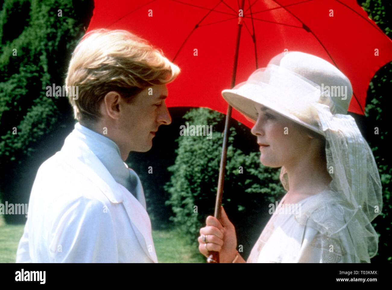 NIGEL HAVERS, ALICE KRIGE, Wagen, 1981 Stockfoto