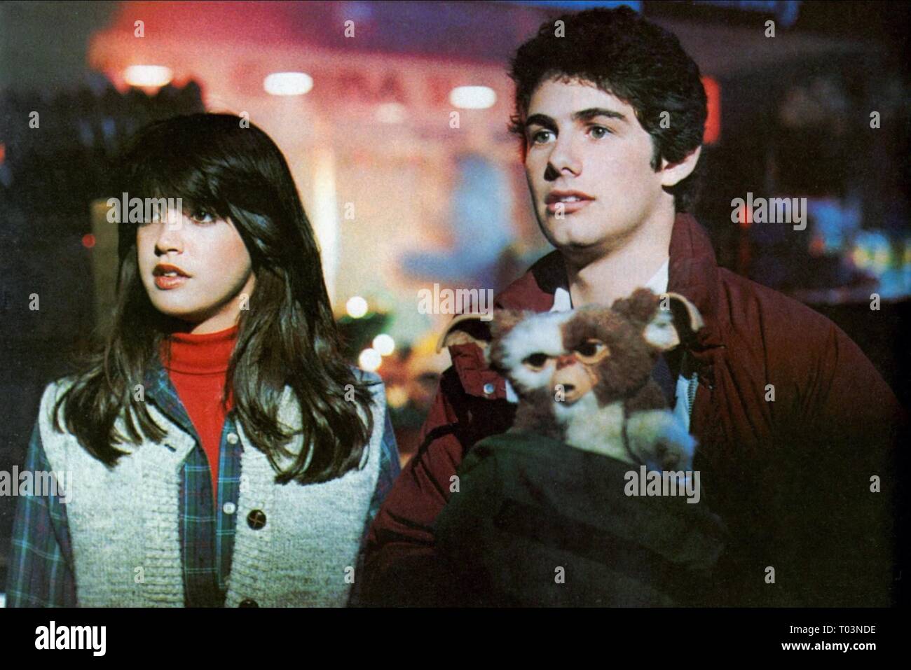 PHOEBE CATES, ZACH GALLIGAN, GREMLINS, 1984 Stockfoto