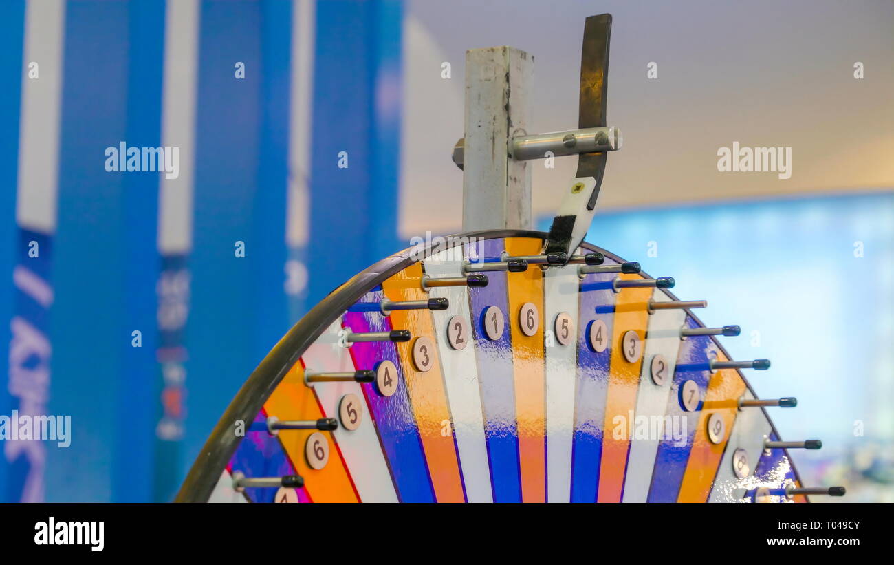 Die Oberseite des fortune Rad rollt auf der tech fair auf der Halle gefunden Stockfoto