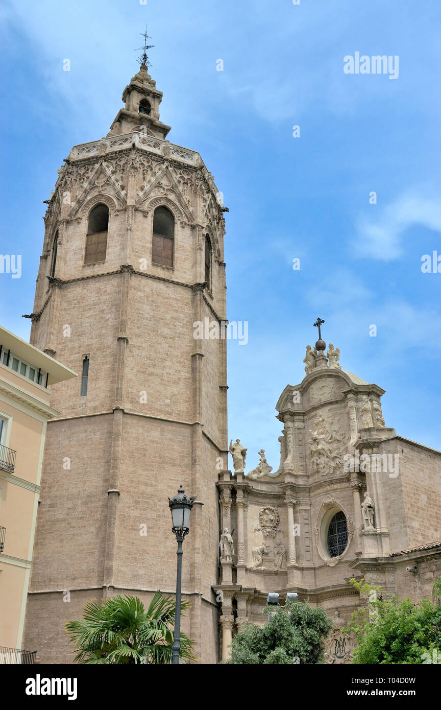 Miguelete Turm, St. Mary's Cathedral oder die Kathedrale von Valencia, Valencia, Spanien. Stockfoto