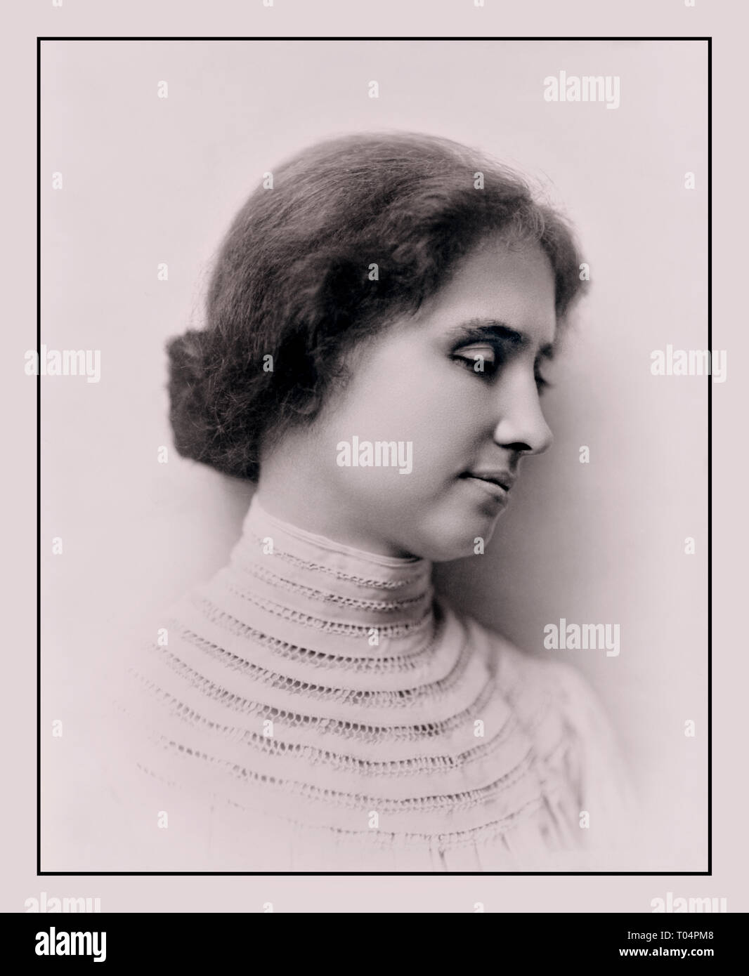 Helen Keller Portrait im Profil, 1904. Helen Adams Keller war ein US-amerikanischer Autor, politischer Aktivist, und Dozent. Sie war die erste taub-Blinder-Diplom zu erwerben. Stockfoto