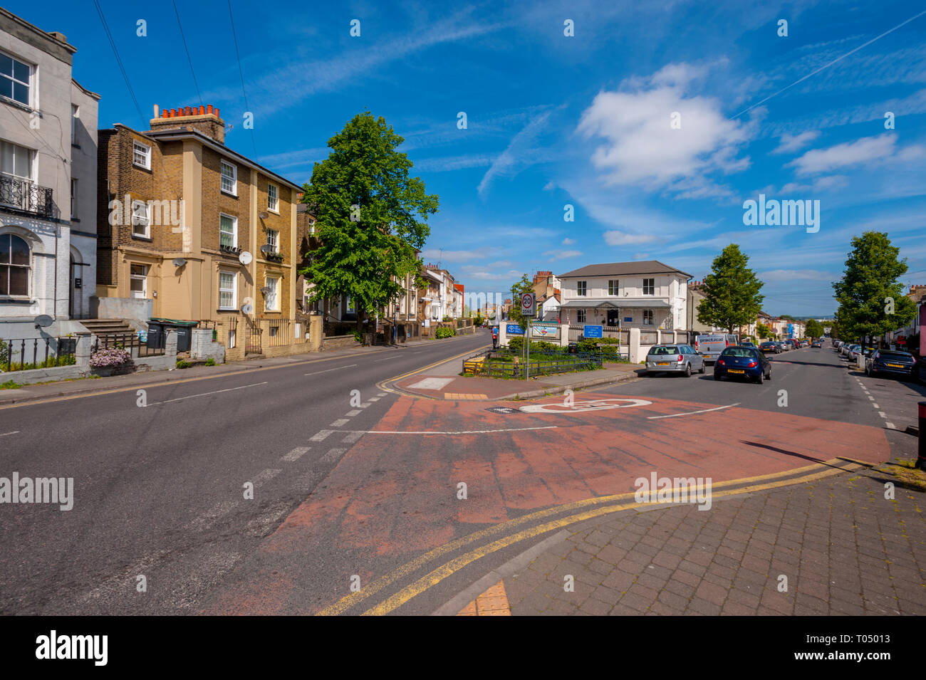 Parrock st Gravesend, Kent Nordseite mit Wellington st auf der rechten Seite. Stockfoto