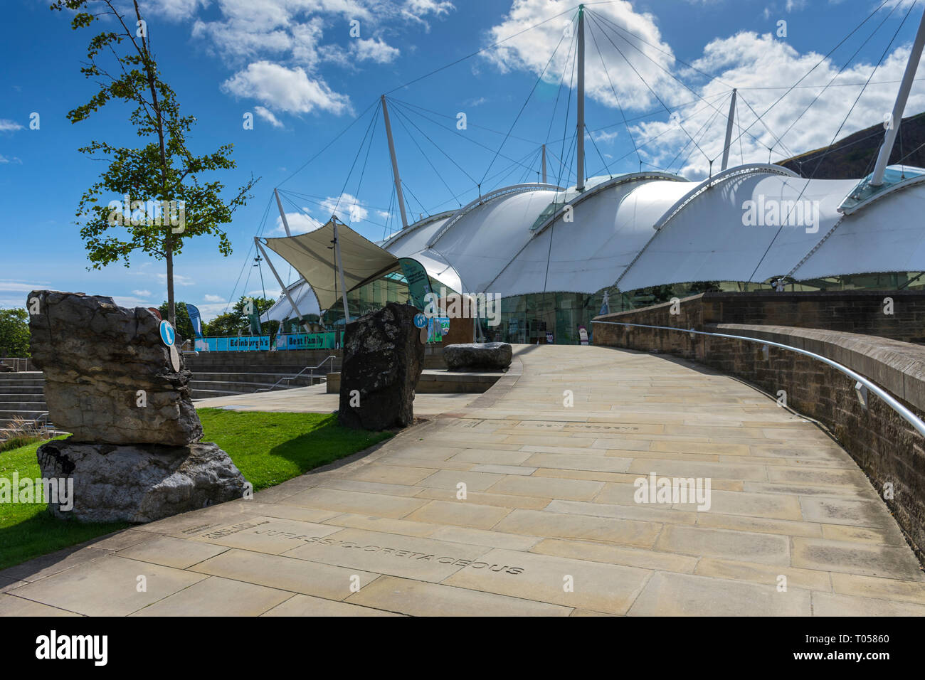 Die dynamische Erde Gebäude (von Michael Hopkins und Partner. 1999), der Holyrood, Edinburgh, Schottland, Großbritannien Stockfoto