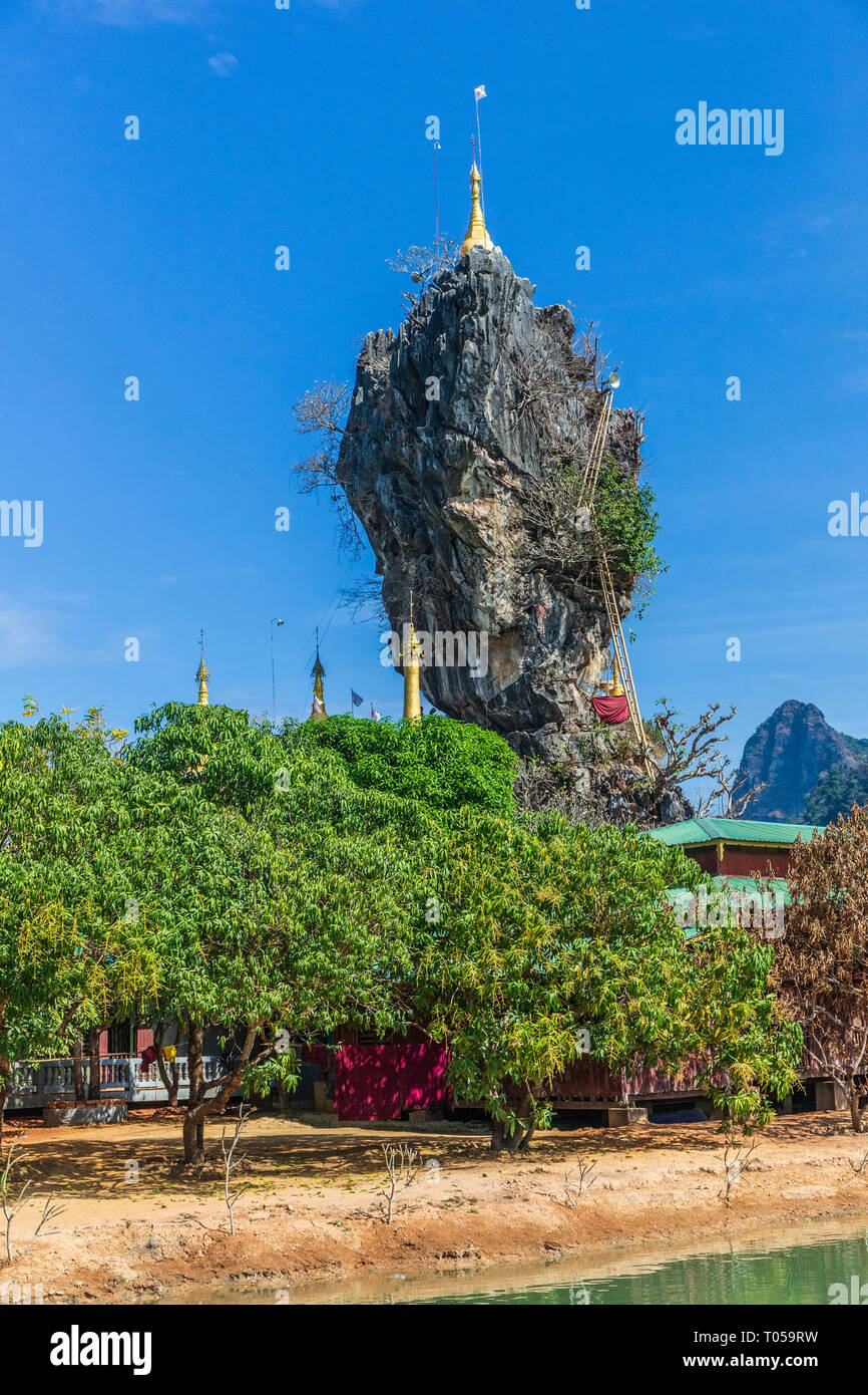 Erstaunlich Kyauk Ka Lat Pagode in der Nähe von Hpa-An, Myanmar Stockfoto