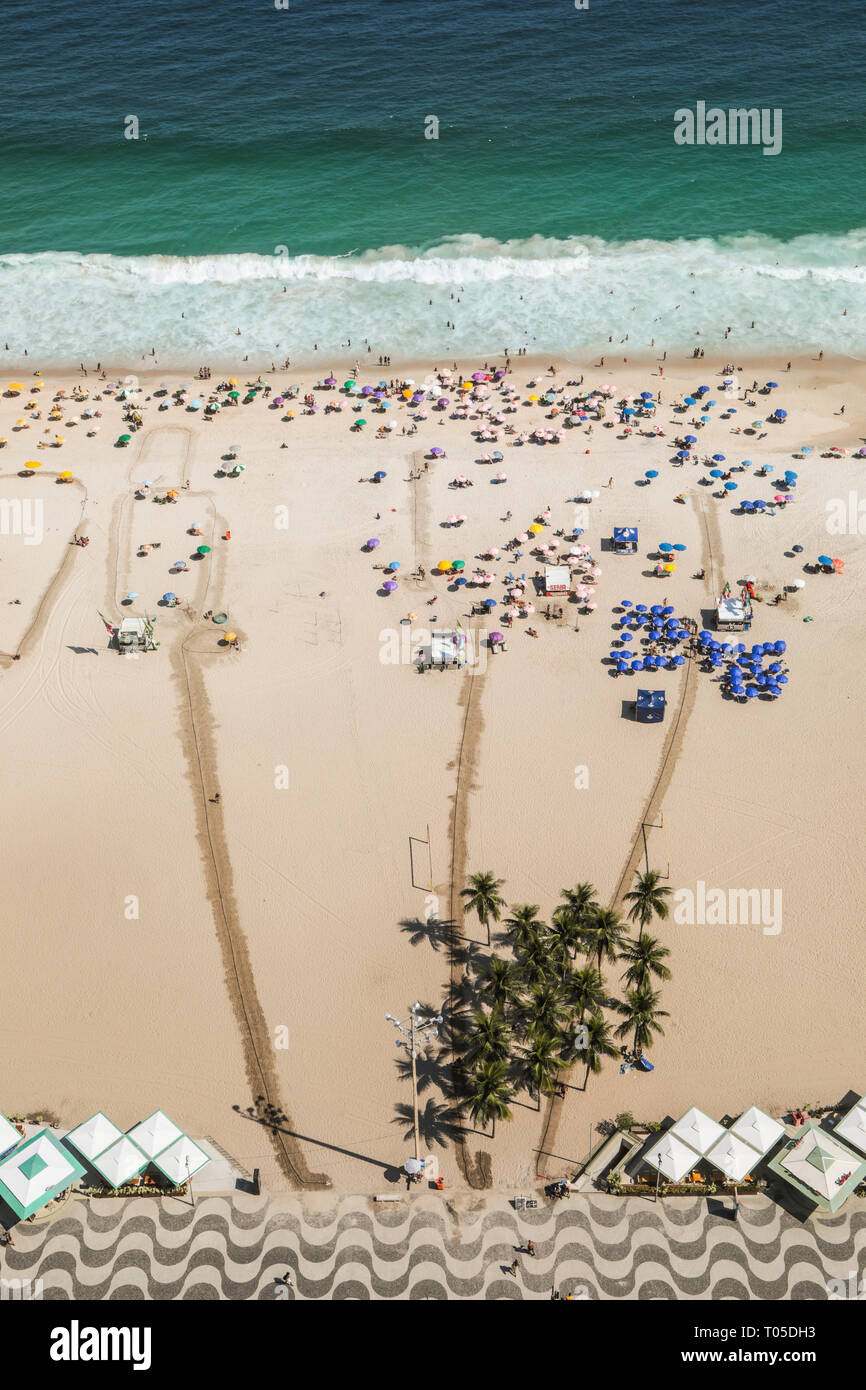 COPACABANA und LEME STRÄNDE RIO DE JANEIRO, BRASILIEN Stockfoto