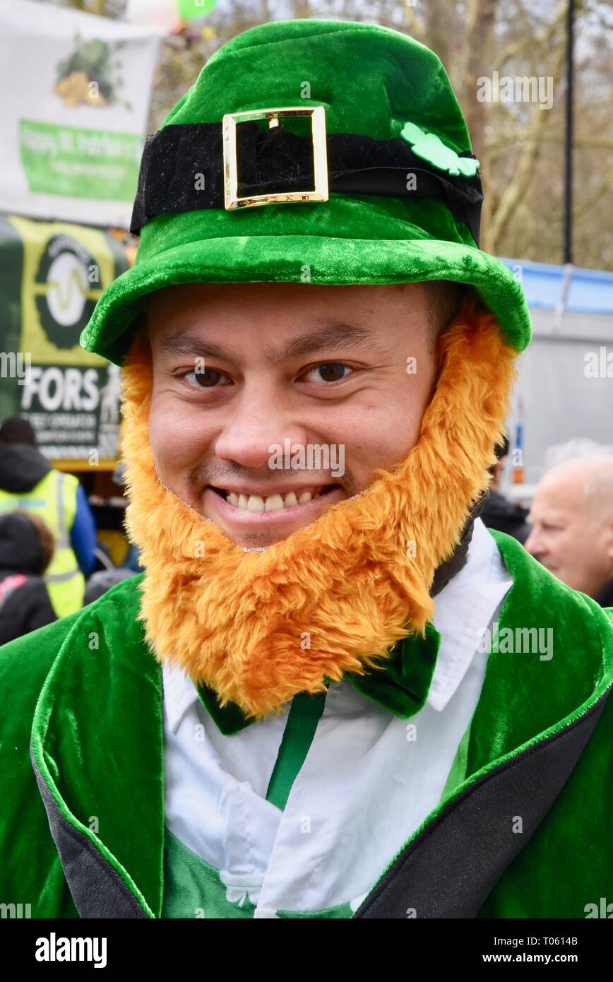 London, Großbritannien. 17 Mär, 2019. St. Patrick's Day Parade, Piccadilly, London.UK Credit: michael Melia/Alamy leben Nachrichten Stockfoto