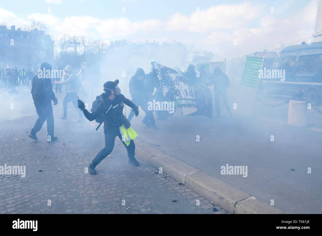 Paris, Frankreich. 16 Mär, 2019. 16. März 2019. Gilet Jaunes Acte 18, Paris, Frankreich Quelle: Rokas Juozapavicius/Alamy leben Nachrichten Stockfoto