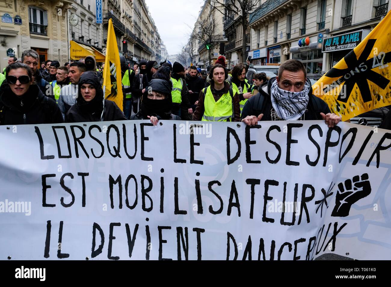 16 Mär, 2019. Gilet Jaunes Acte 18, Paris, Frankreich. Gilet Jaunes Marching Credit: Rokas Juozapavicius/Alamy leben Nachrichten Stockfoto