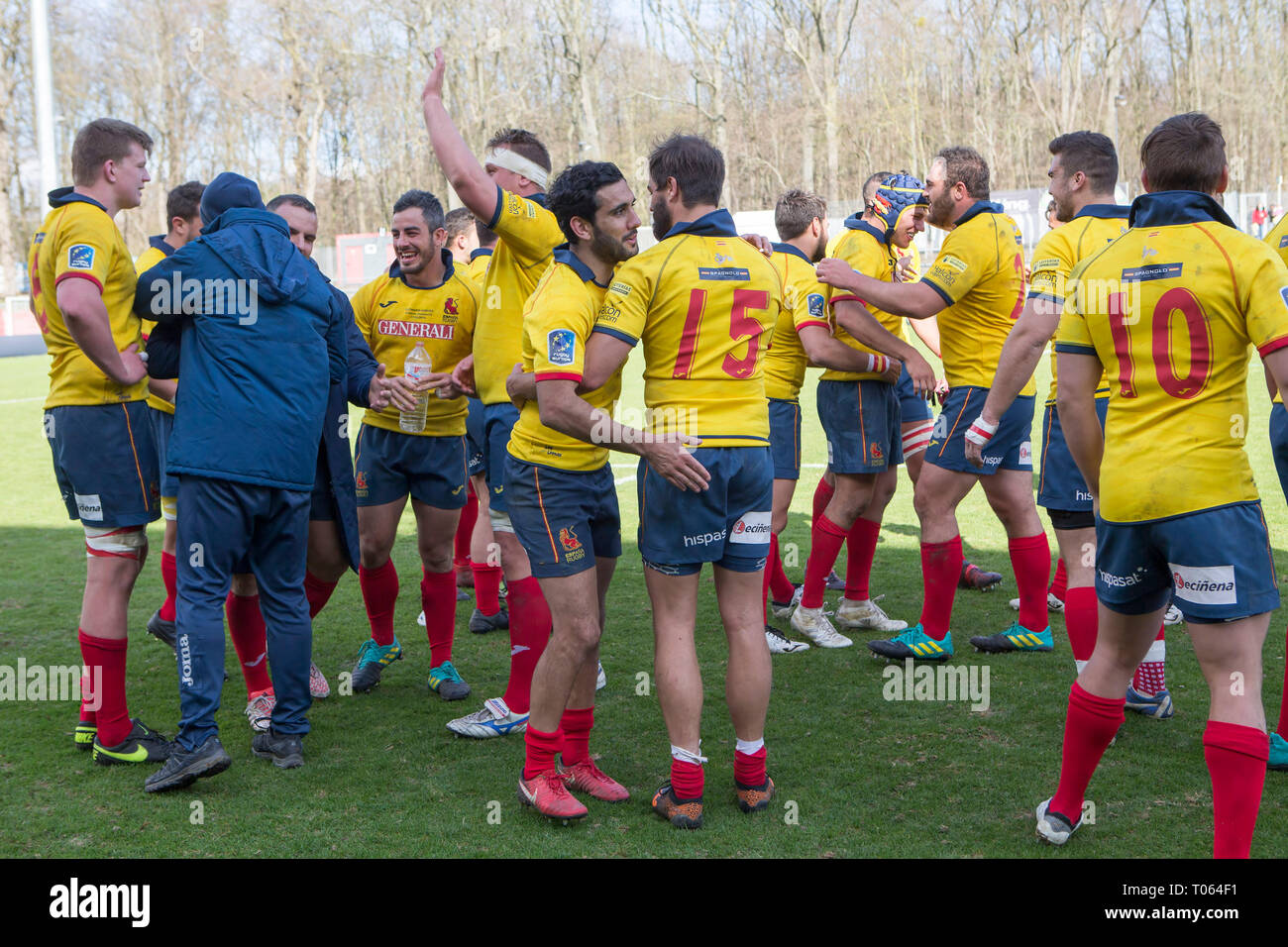 Köln, Deutschland. 17 Mär, 2019. Rugby: Europäische Meisterschaft, Abteilung 1A, Europa Meisterschaft 2019, Deutschland - Spanien, Spieltag 5: Jubiläum der Spanier nach dem Ende des Spiels und der Vizepräsident der Europäischen Meisterschaft gewann. Foto: Jürgen Kessler/dpa Quelle: dpa Picture alliance/Alamy leben Nachrichten Stockfoto