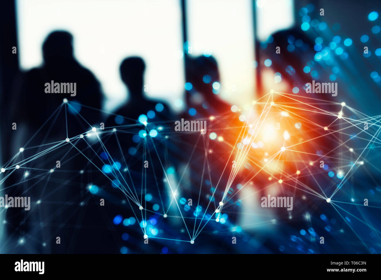 Futuristische abstrakte Internetverbindung Netzwerk mit Silhouette von Business Team Stockfoto