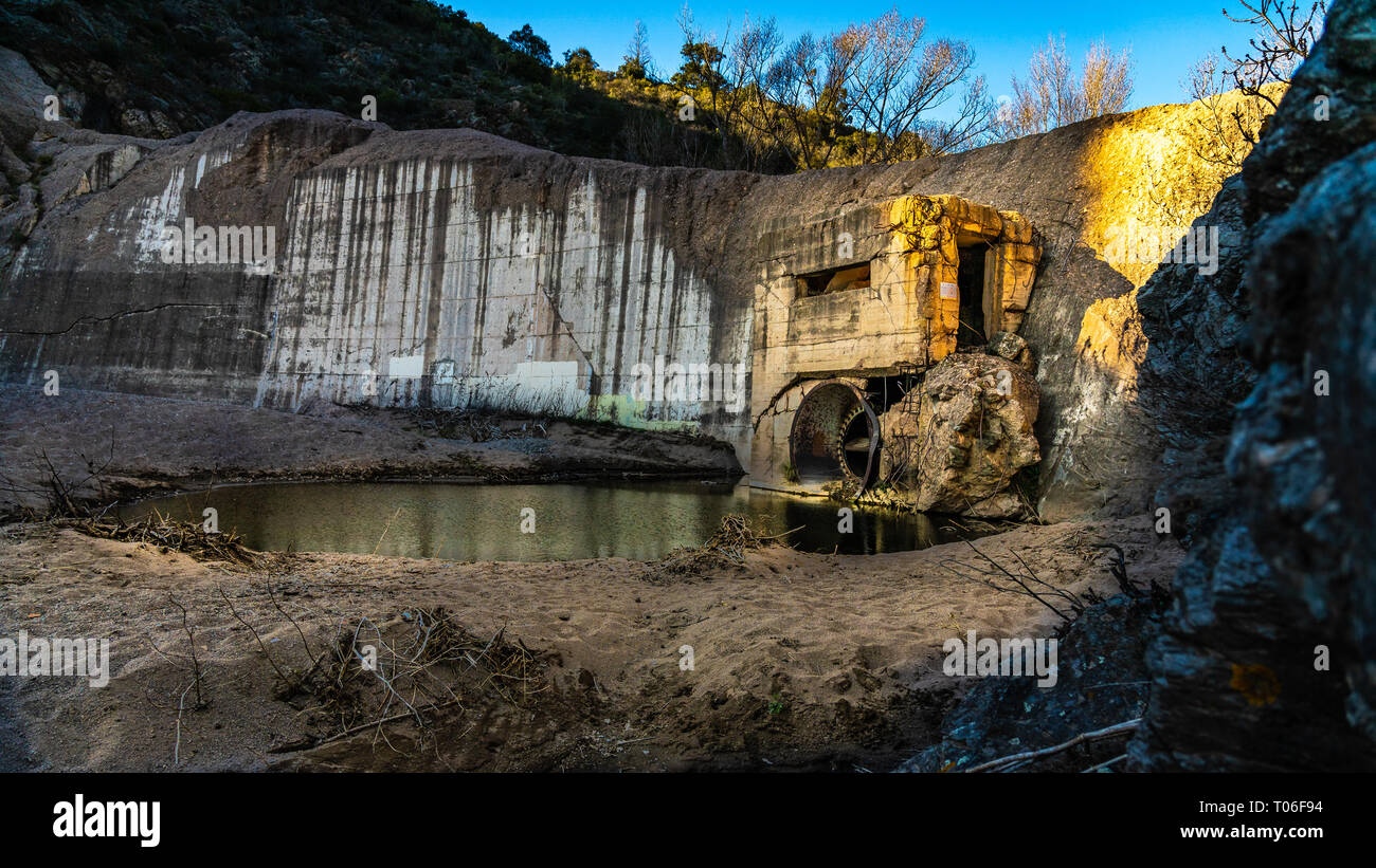 Barrage De Malpasset Stockfotos Und Bilder Kaufen Alamy
