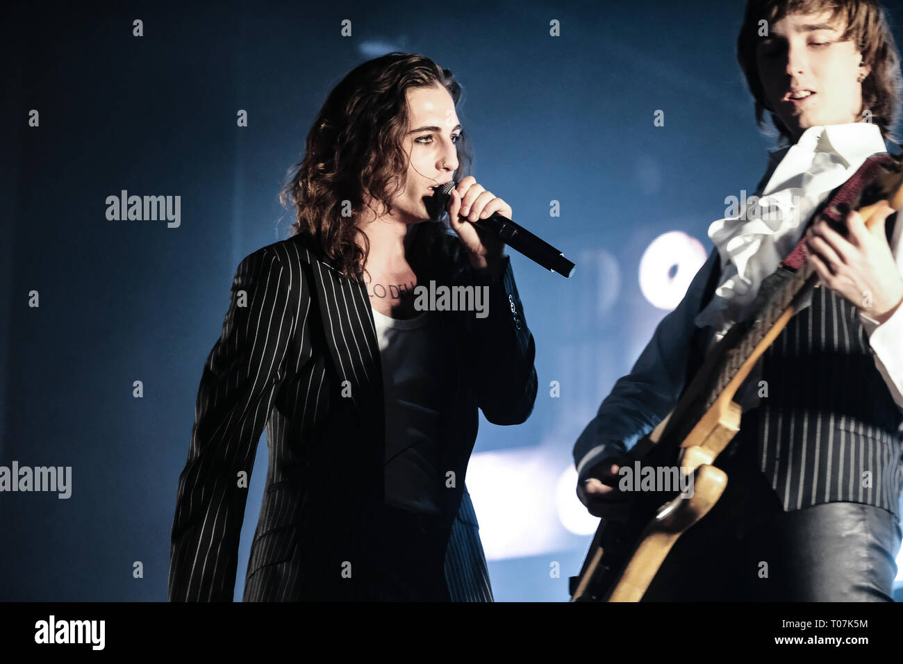 Venaria, Italien. 16 Mär, 2019. Mit ihrer Tour "Der Tanz des Lebens" der Römischen rock Gruppe Maneskin auf der Bühne der Concordia Theater in Venaria, Turin, Italien. Credit: Bruno Brizzi/Pacific Press/Alamy leben Nachrichten Stockfoto