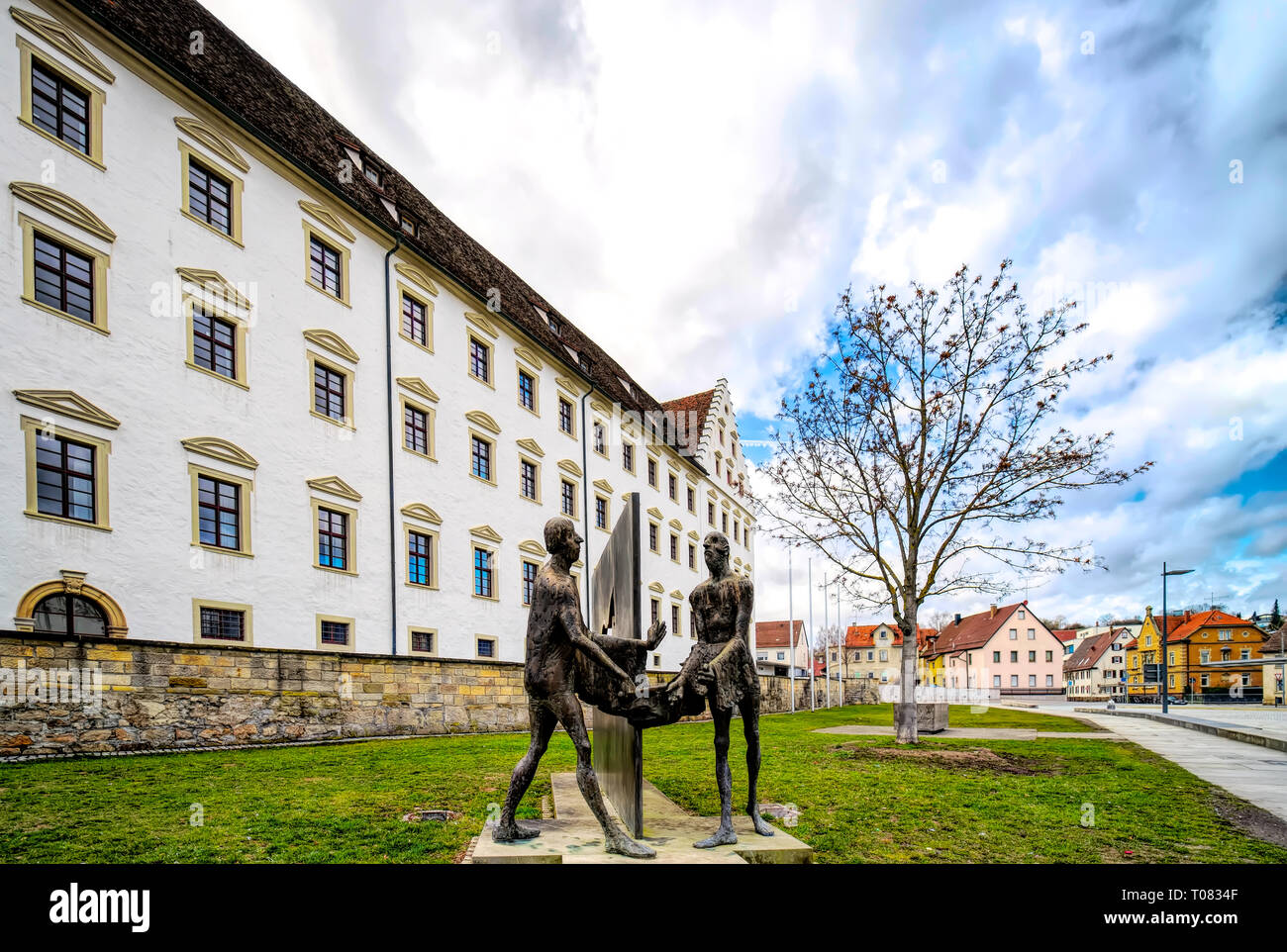 Bronze Skulptur des Heiligen Martin von Karl Ulrich Nuss - Symbol der Liebe - in Rottenburg am Neckar Stockfoto