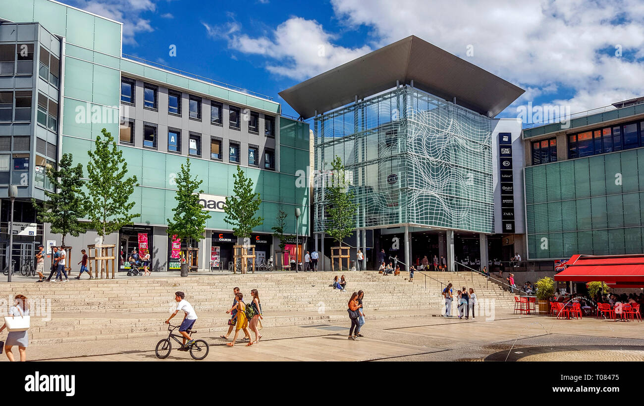 Centre Jaude Einkaufszentrum, Place de Jaude. Clermont-ferrand. Puy-de-Dome. Der Auvergne. Frankreich. Stockfoto