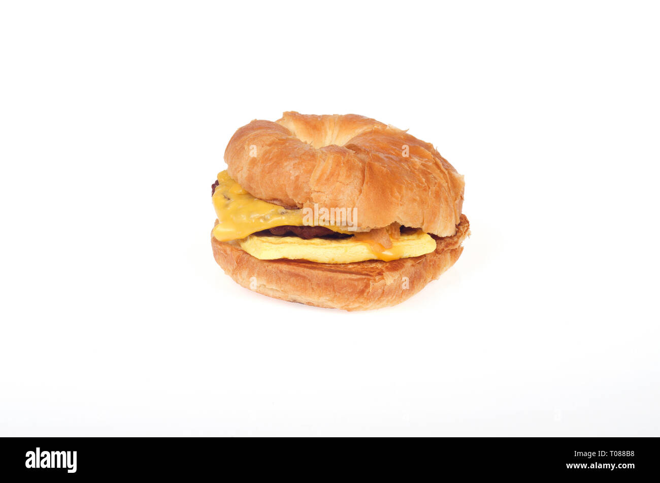 Burger King Würstchen, Eier und Käse croissan', oder Croissant auf weißem Hintergrund Stockfoto