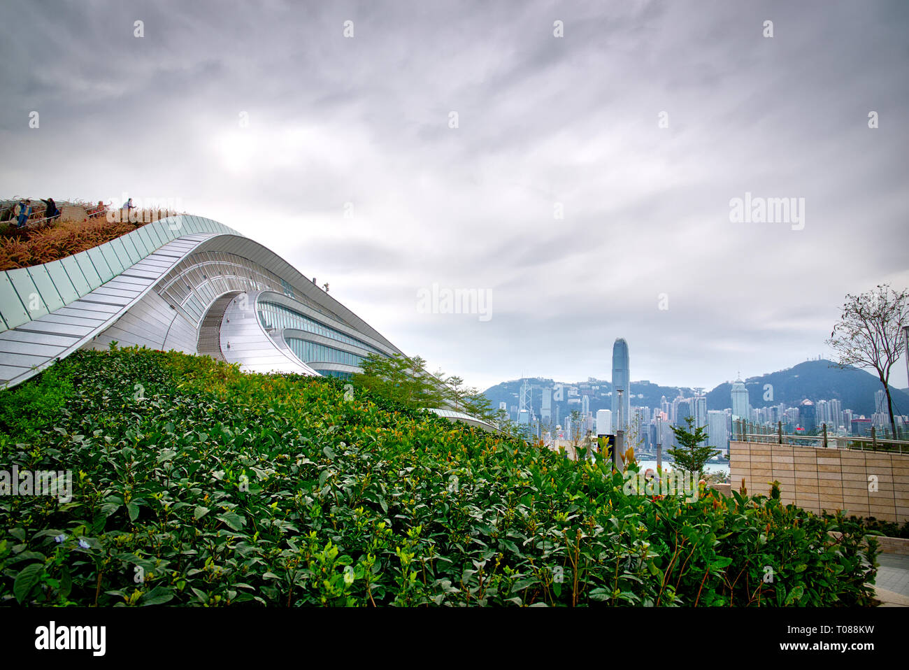 West Kowloon, Hongkong / China - 12-24-2018: Architektur (außen) - Hongkong - West Kowloon Railway Station Stockfoto