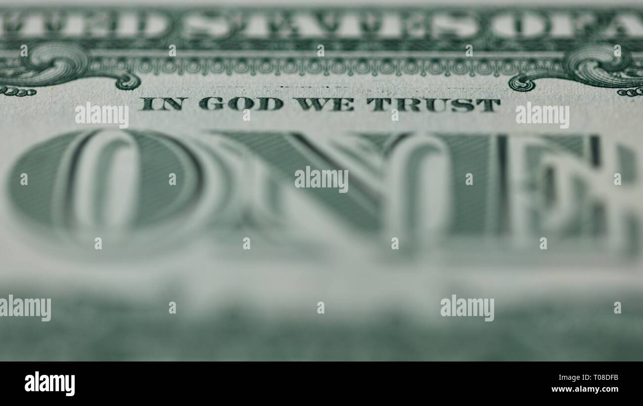 "IN GOD WE TRUST" auf der Rückseite der einer United States one-dollar Bill Stockfoto