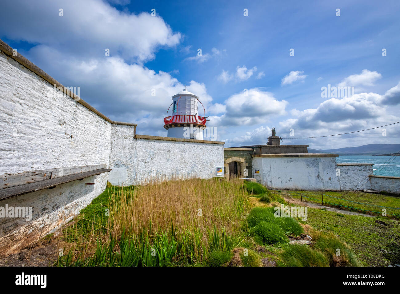 Wildes Wetter bei Cromwell Point Lighthouse auf Valentia Island, Co Kerry, Irland Stockfoto