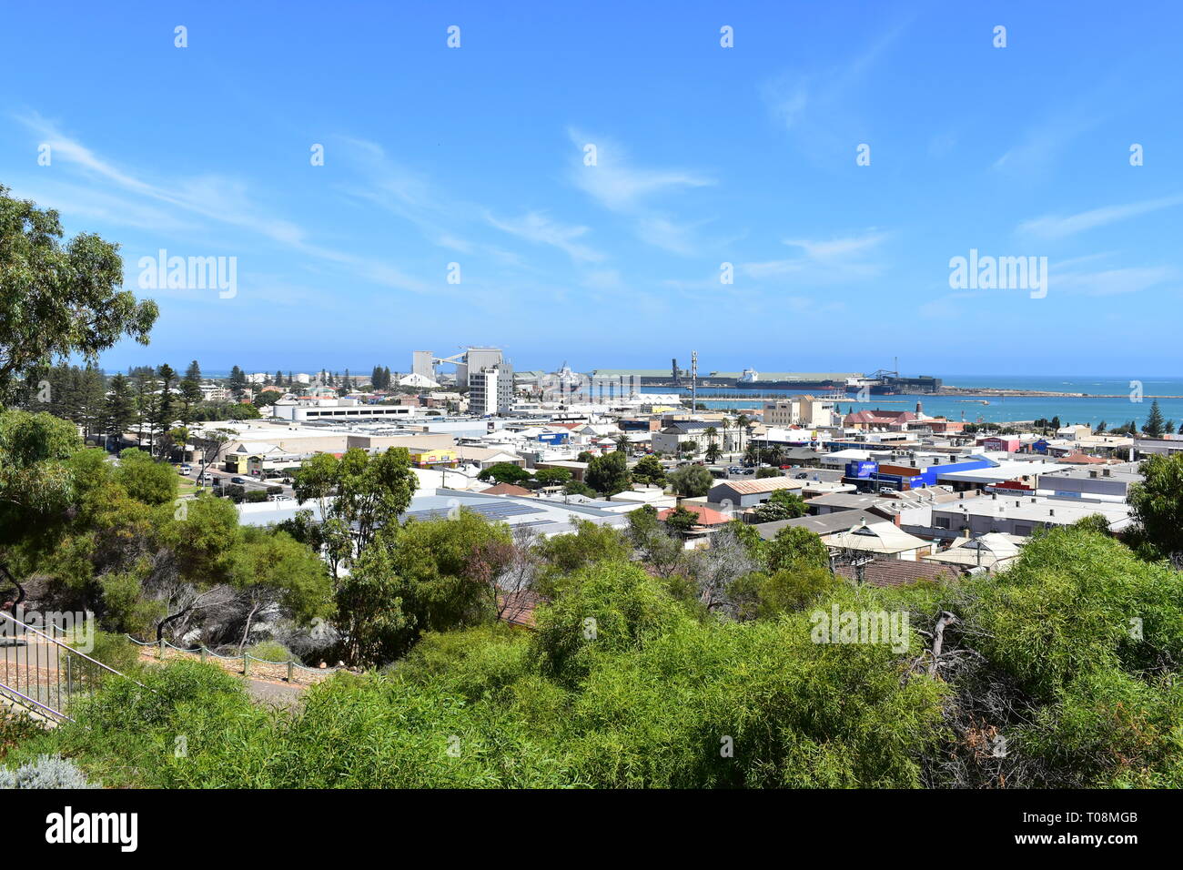 Anzeigen von Geraldton aus der HMAS Sydney II Memorial Lookout Stockfoto