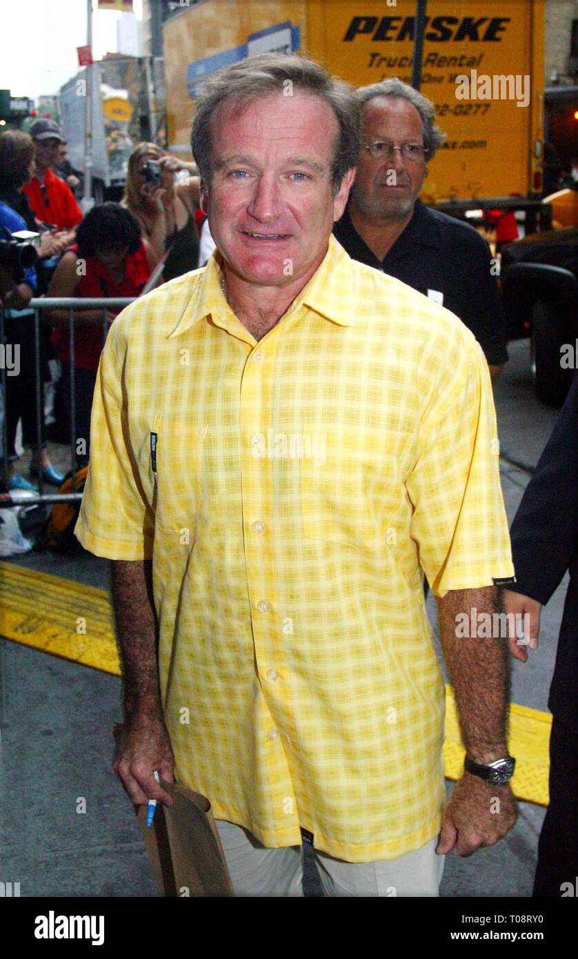 ROBIN WILLIAMS LIVE AM BROADWAY AN DER BROADWAY THEATER IN NEW YORK CITY 07/14/02 Foto von John Barrett/PHOTOlink Stockfoto