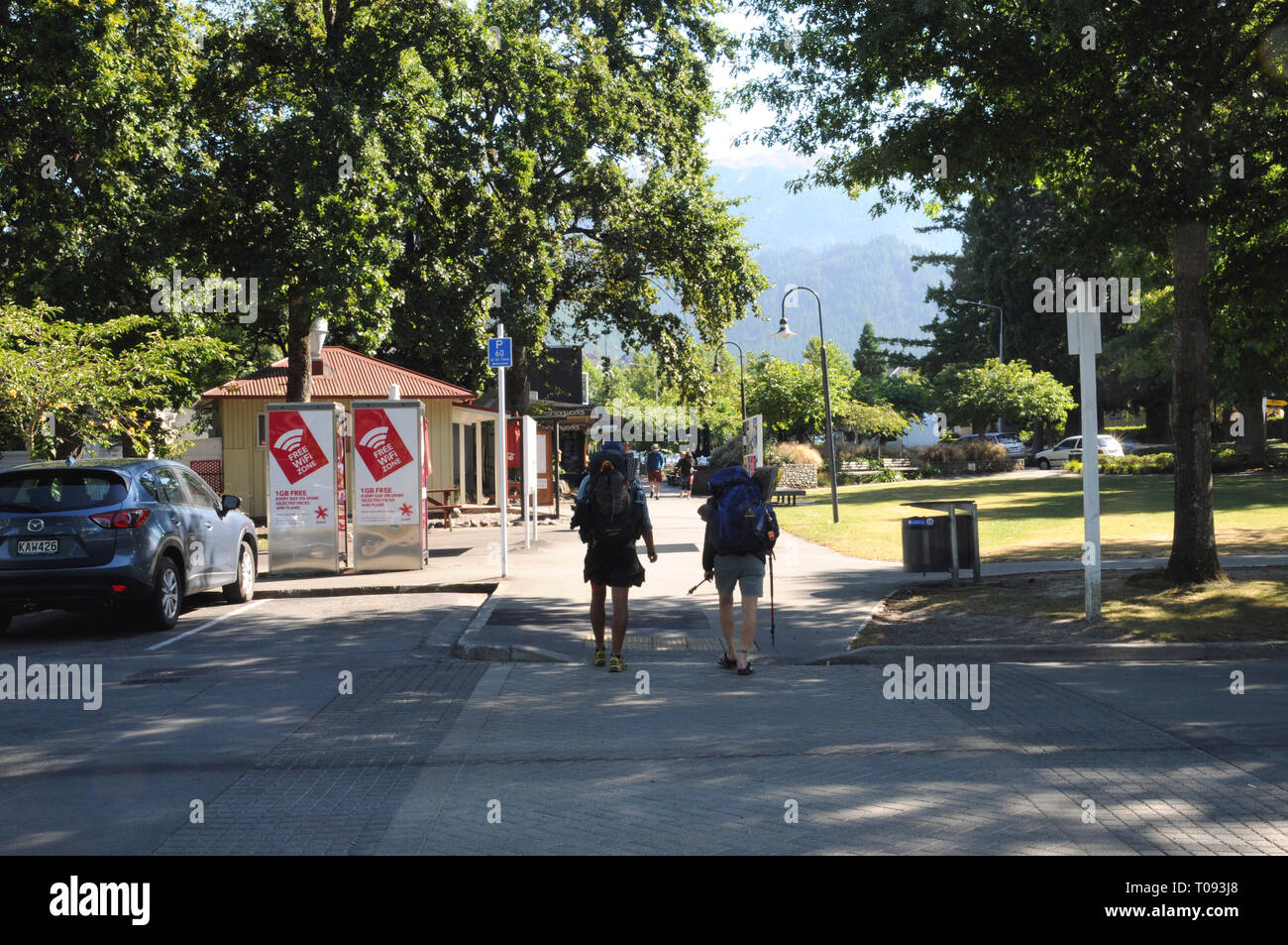 Die Hauptstraße in Hamner Springs auf Neuseelands Südinsel. Die Stadt ist berühmt für seine heißen Quellen. Es hat auch viele andere Attraktionen. Stockfoto