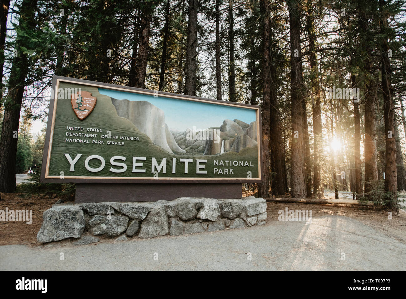 Yosemite National Park Eingang anmelden. Yosemite National Parlame... Kalifornien. Stockfoto
