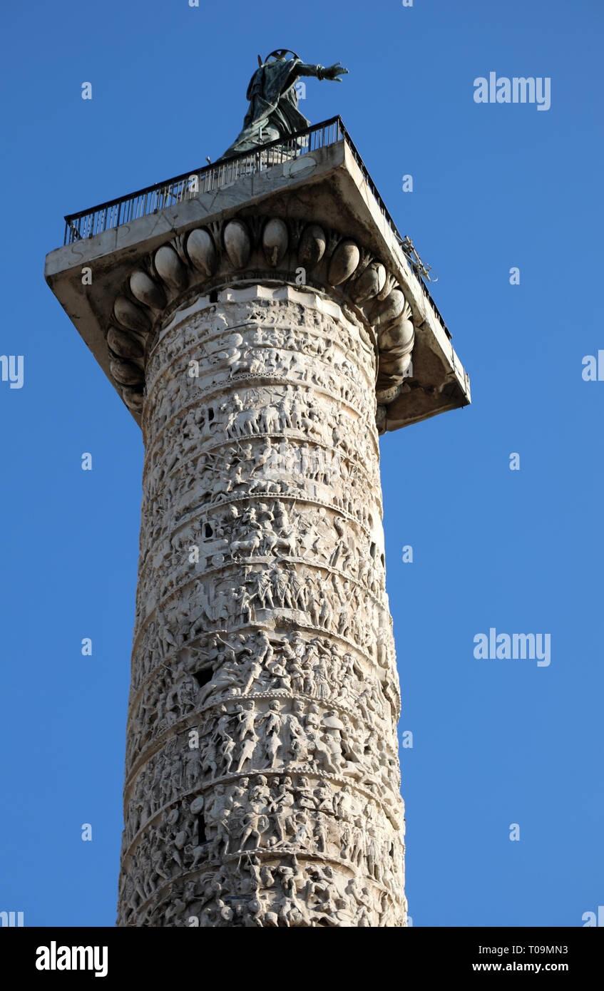 Spalte des Marcus Aurelius in der Piazza Colonna in Rom Italien Stockfoto