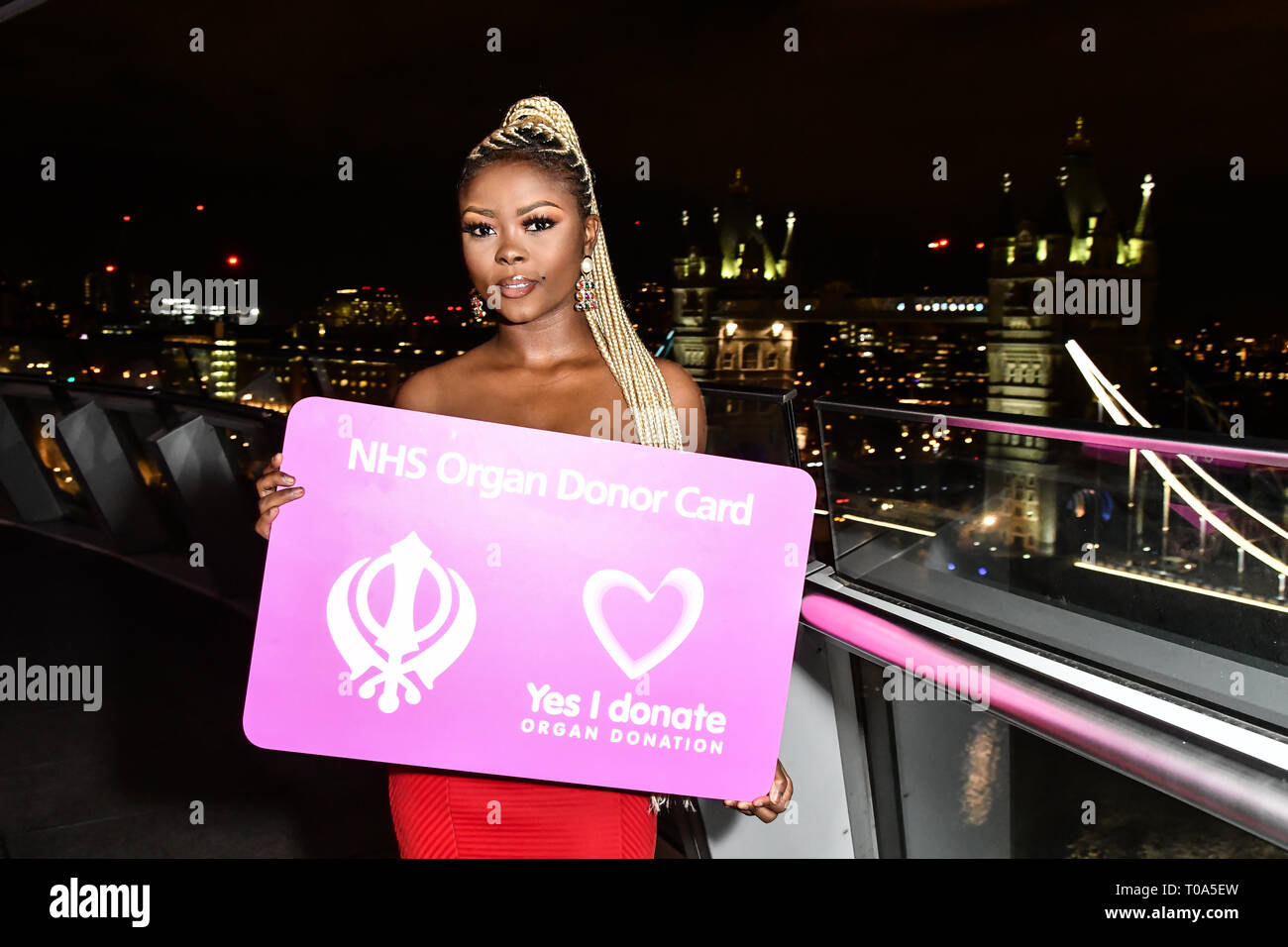 London, Großbritannien. 18. Mär 2019. Gifty Louise nehmen an Der bame Spender Gala - Bewusstsein Gala, die durch die Gesundheit Ausschuss gehostet mit live Musik und Lyrik Performances im Rathaus am Queen's Walk, London, UK. 18. März 2019. Bild Capital/Alamy leben Nachrichten Stockfoto