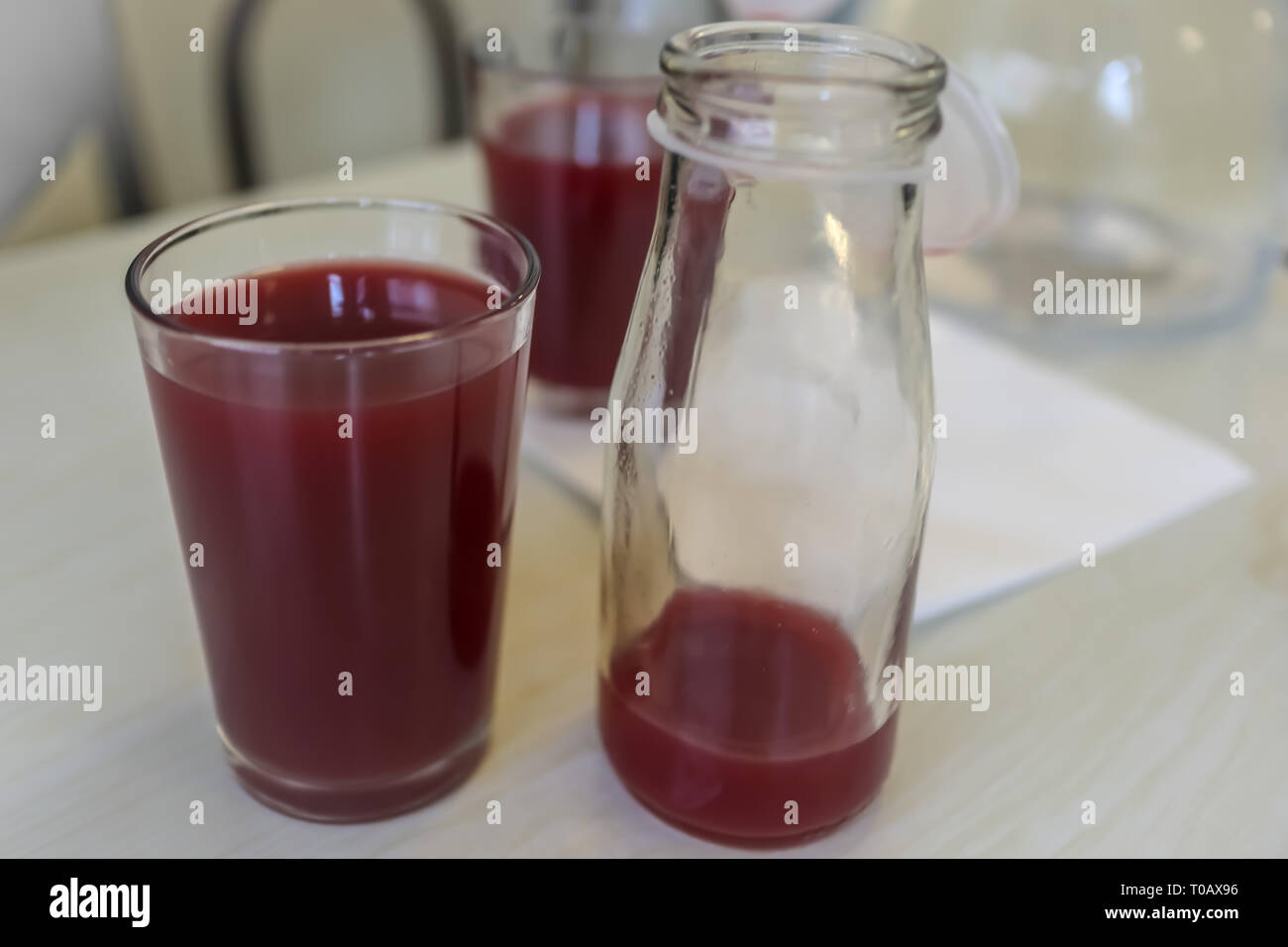 Ist eine der traditionellen türkischen Getränke und aus Rosinen: Stockfoto