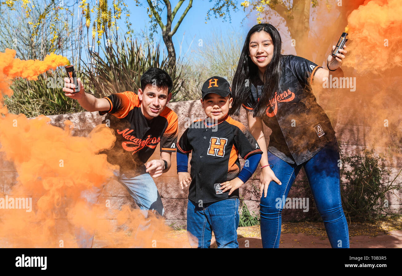 Pumpen Rauch, Rauch, Rauch, Naranjeros, bombas de Humo, humo, humo de Colores, Naranjeros Stockfoto