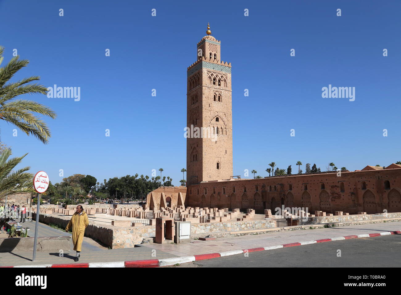 Koutoubia Moschee (Nordseite), mit Resten der früheren Almohaden Moschee, Medina, Marrakesch, Marrakesh-Safi region, Marokko, Nordafrika Stockfoto