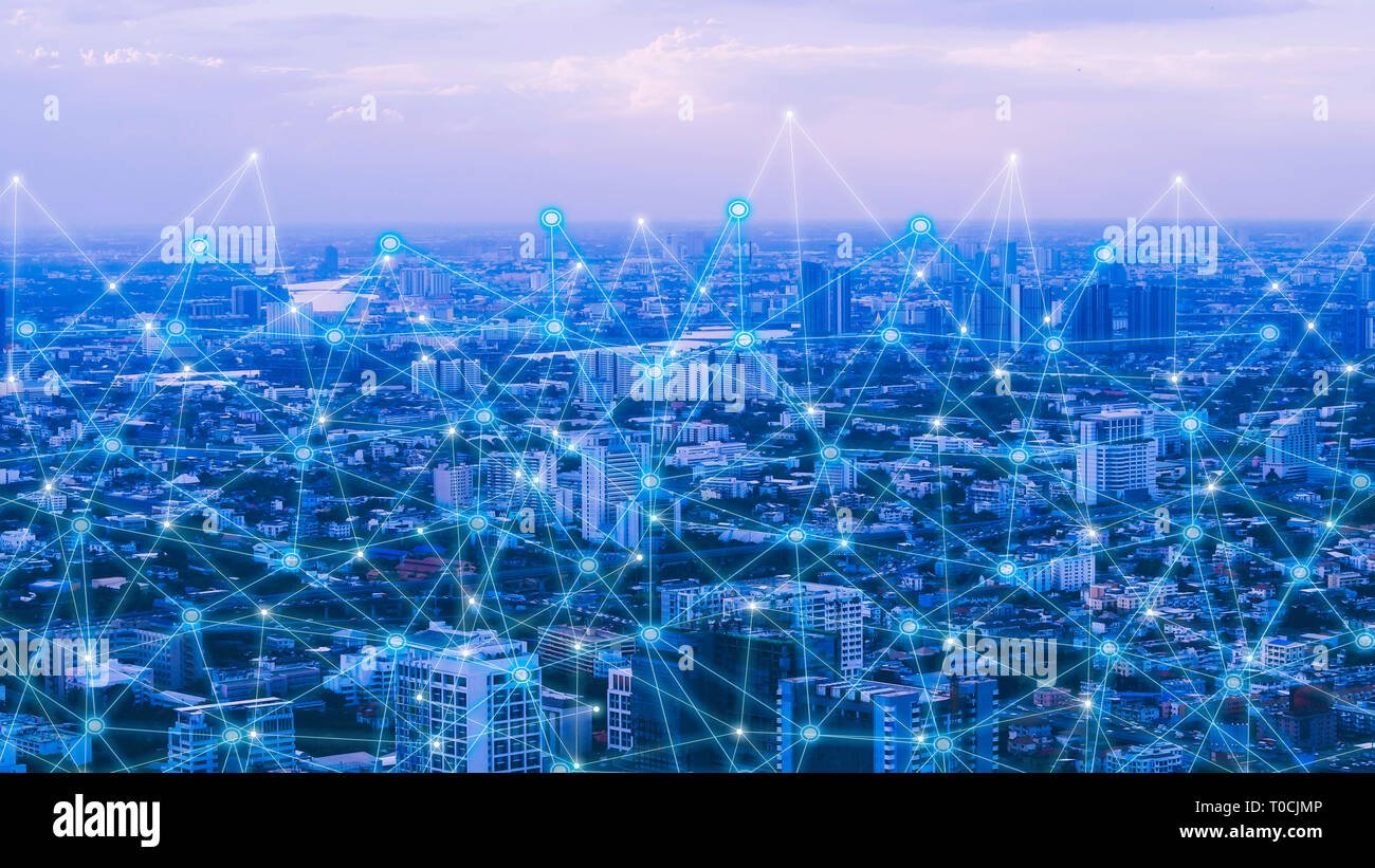 Smart City und Netzwerkkommunikation. Und Datentransformation auf öffentlichen. Stockfoto