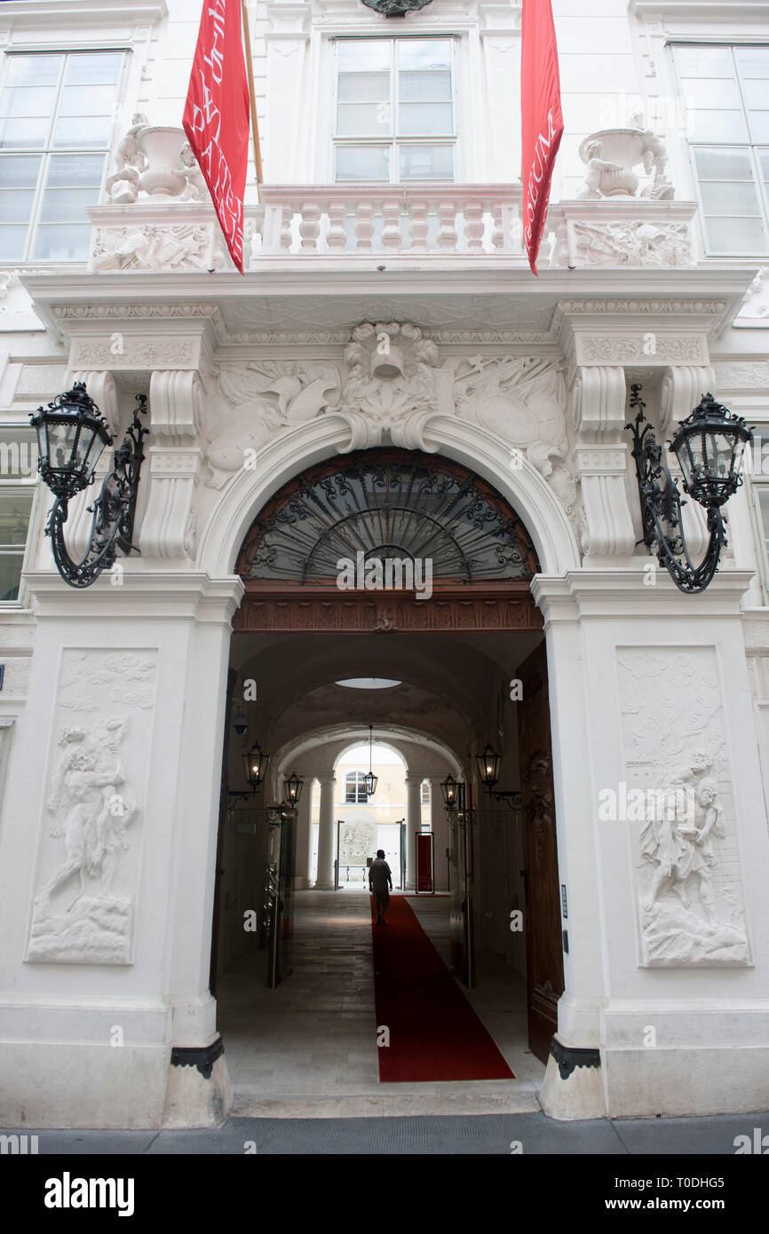 Österreich, Wien 1., himmelpfortgasse 8, (Stadtpalais) Winterpalais des Prinzen Eugen von Savoyen, Eingang Stockfoto