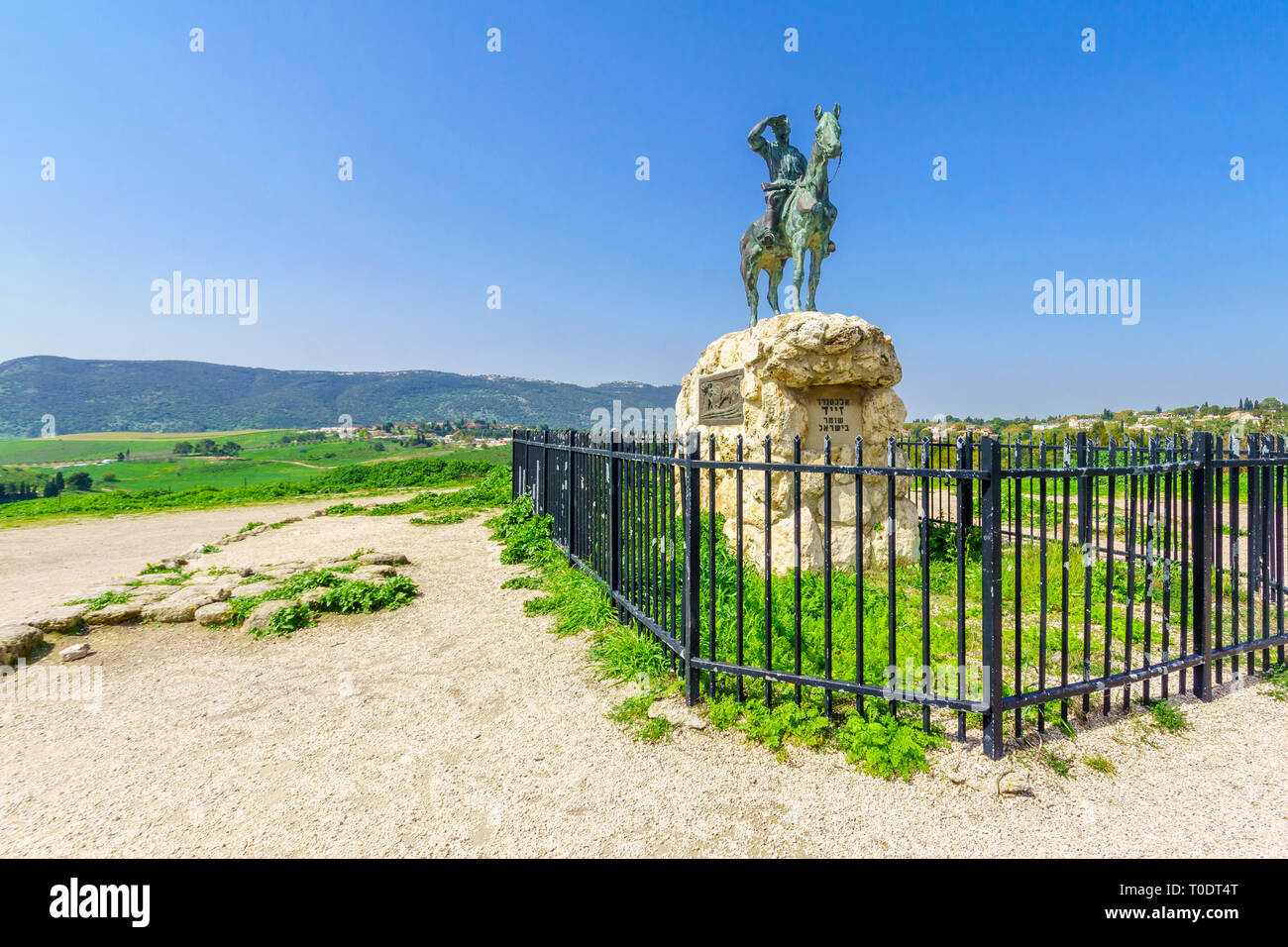 Kiryat Tivon, Israel - 13. März 2019: Die Statue von Alexander Zaid - der Wächter, auf den Gipfel des Berges, in Shekh Abrek Bet Shearim Nationalpark, N Stockfoto