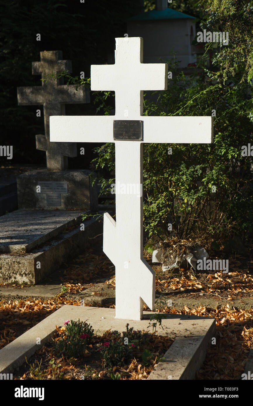 Grab des russischen Fotografen Sergey Prokudin-Gorsky (1863-1944) der Russischen Friedhof in Sainte-Geneviève-des-Bois (Saint-Florent-le-Vieil Russe de Sainte-Geneviève-des-Bois) in der Nähe von Paris, Frankreich. Er ist am besten für seine Pionierarbeit in der Farbfotografie bekannt und seine Bemühung des frühen 20. Jahrhunderts zu dokumentieren - Russland. Stockfoto