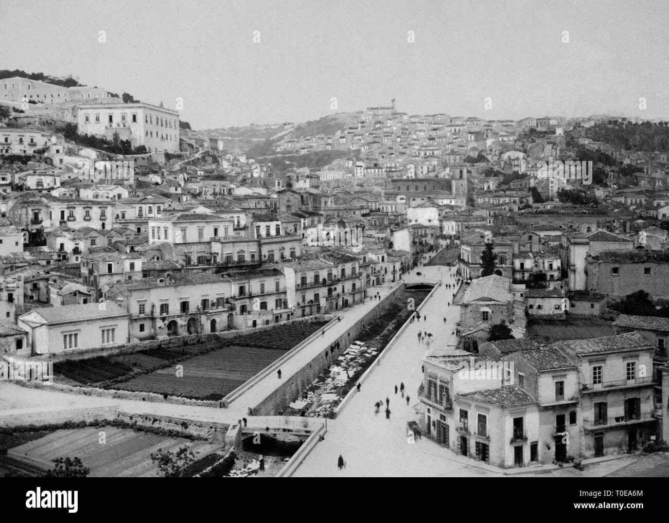 Europa, Italien, Sizilien, Ragusa, Modica, Blick auf die Stadt, 1890 1900 Stockfoto