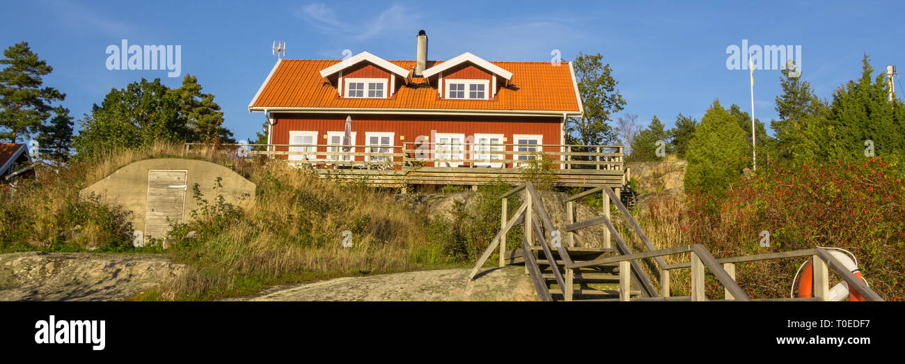 Insel Harstena in Schweden, hauptsächlich bekannt für die Robbenjagd, die einst dort durchgeführt wurde. Jetzt ist es eine Touristenattraktion. Stockfoto