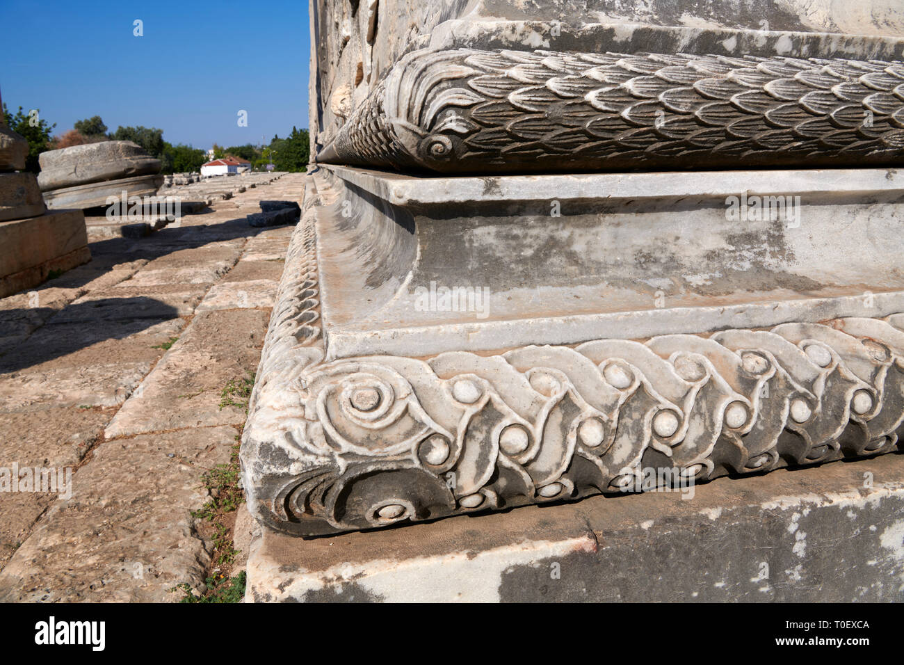 Bild eines architektonischen relief Detail aus den Ruinen der alten Ionische griechische Didyma Tempel des Apollo und das Orakel des Apollo. Auch kn Stockfoto