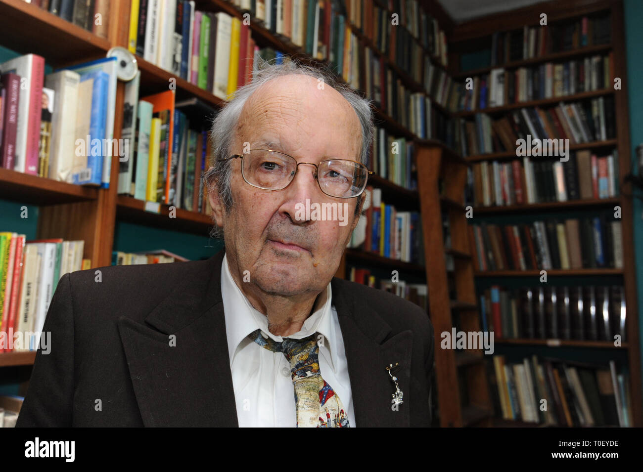 Richard Booth MBE, der "König von Heu" zu Hause. Cusop, in der Nähe von Hay-on-Wye. Stockfoto