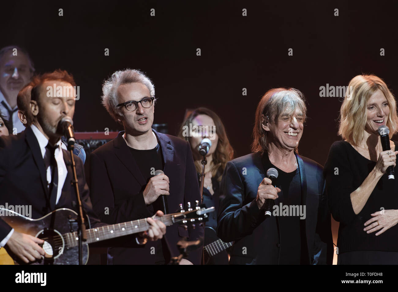 Paris, Frankreich. 18 Mär, 2019. Pierre Souchon, Vincent Delerm, Jean-Louis Aubert und Sandrine Kiberlin während der XIV Charity Gala gegen die Alzheimer Krankheit am Olympia am 18. März 2019 in Paris, Frankreich. Quelle: Bernard Menigault/Alamy leben Nachrichten Stockfoto