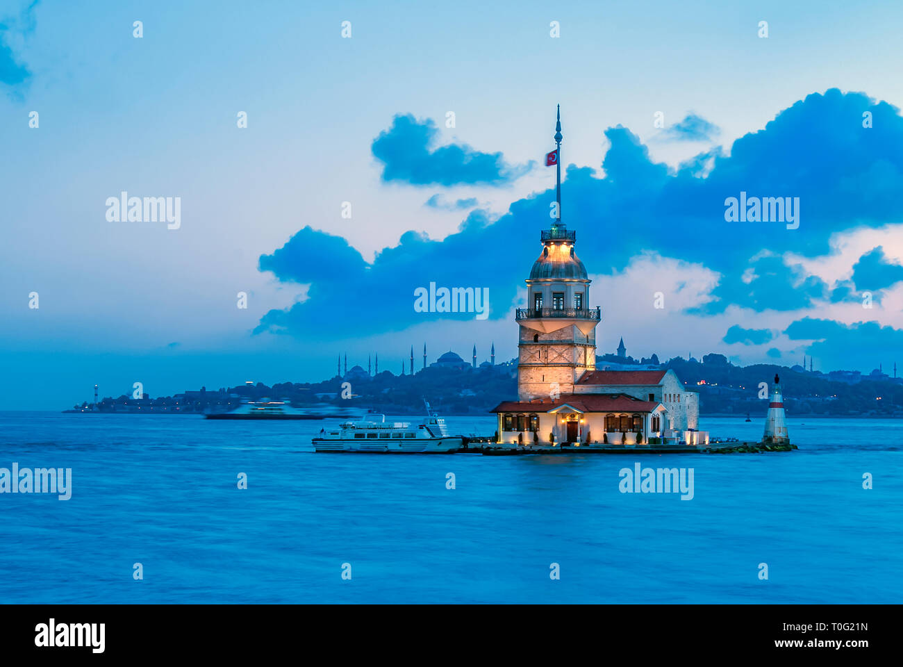 Istanbul, Türkei, 11. Juni 2006: Maiden's Tower Stockfoto