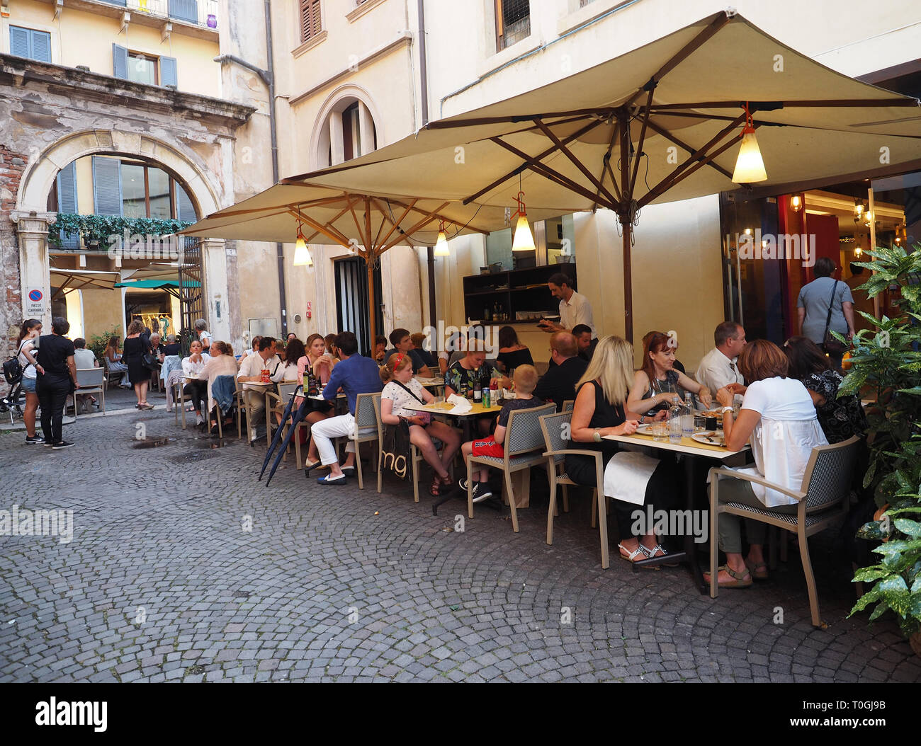 Europa, Italien, Veneto, Verona, typischen Restaurant im historischen Zentrum Stockfoto