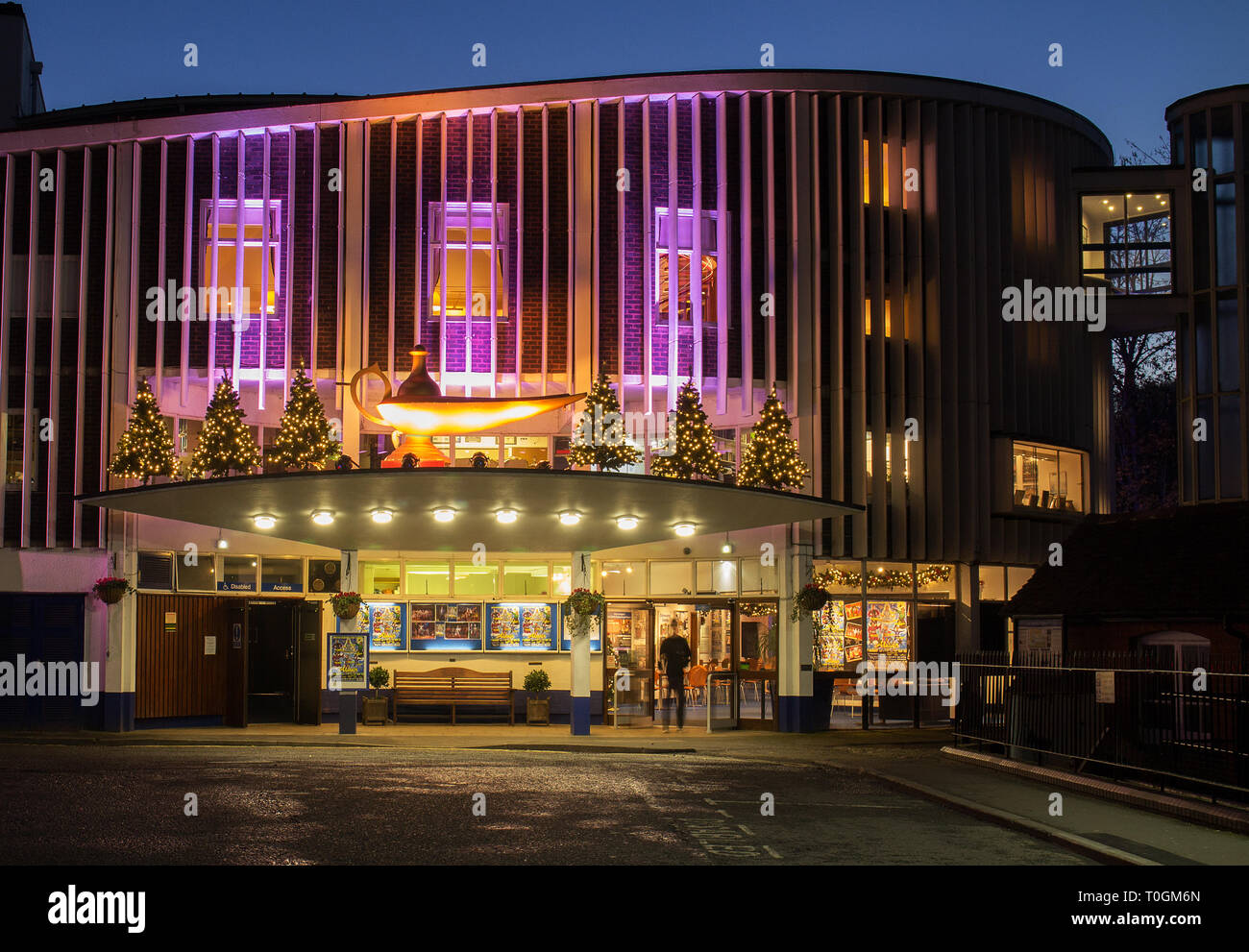 Yvonne arnaud theatre Fotos und Bildmaterial in hoher Auflösung Alamy
