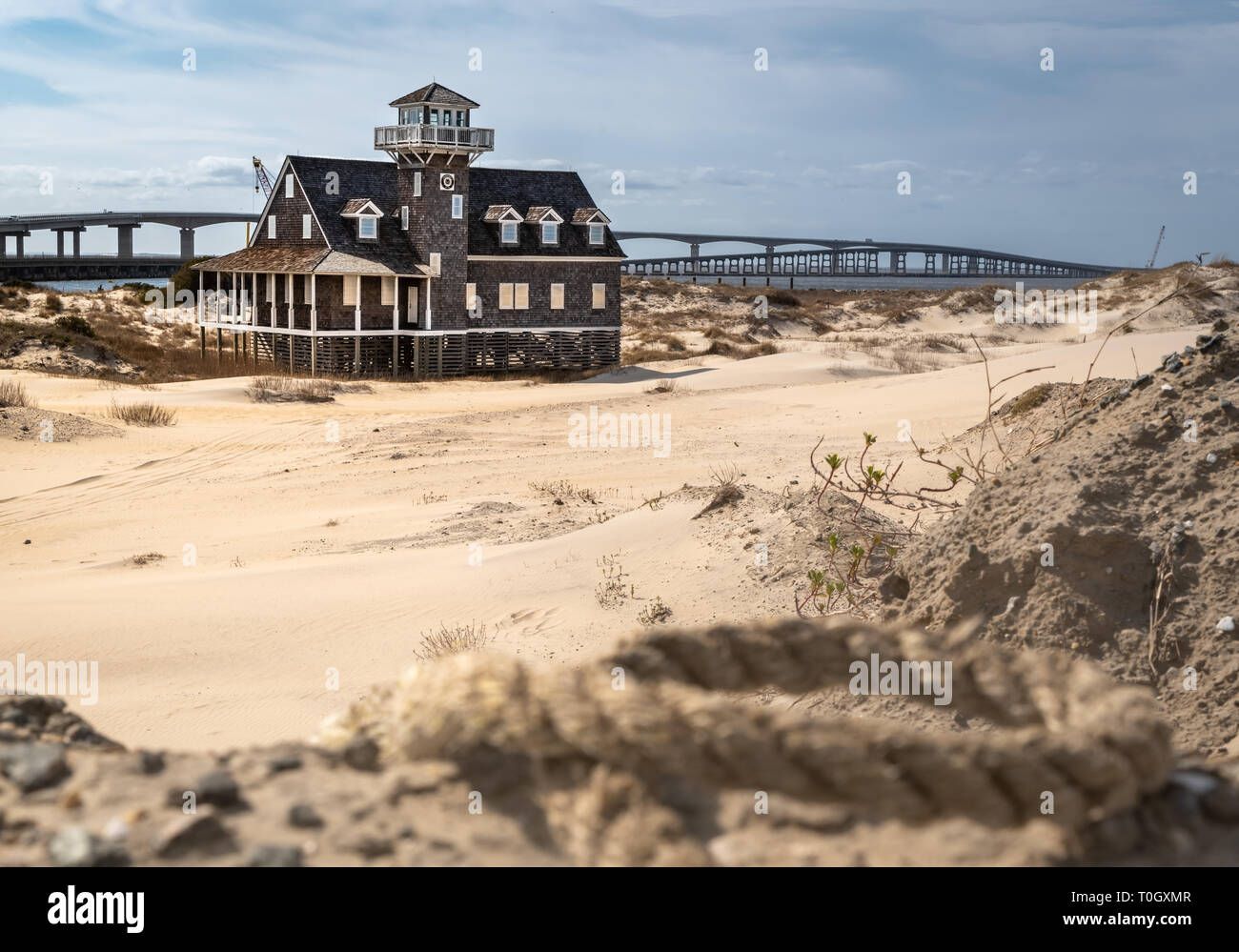 Historische lebensrettende United States Coast Guard Station in der Nähe des Oregon Eingang in den Outer Banks von North Carolina Stockfoto