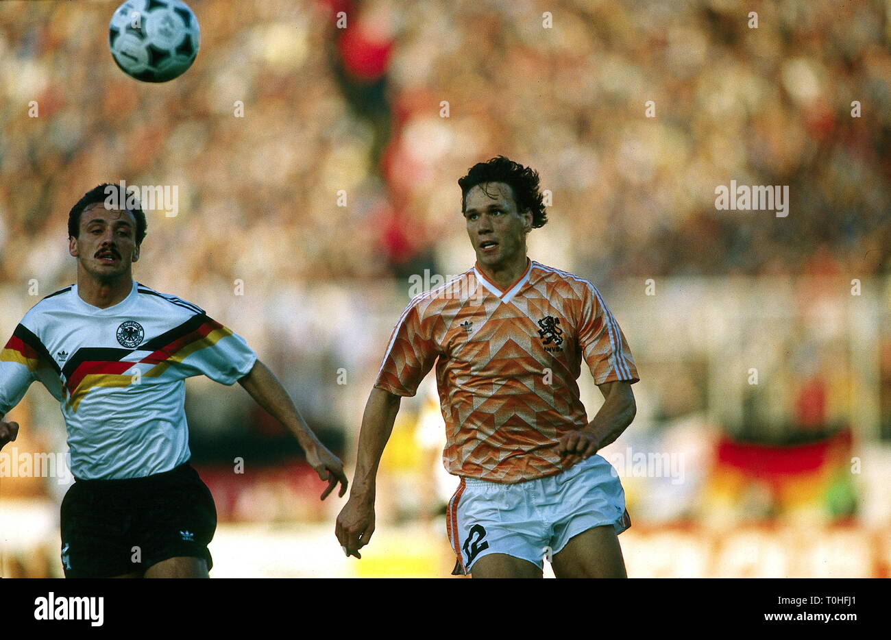1980s footballers Fotos und Bildmaterial in hoher Auflösung Alamy
